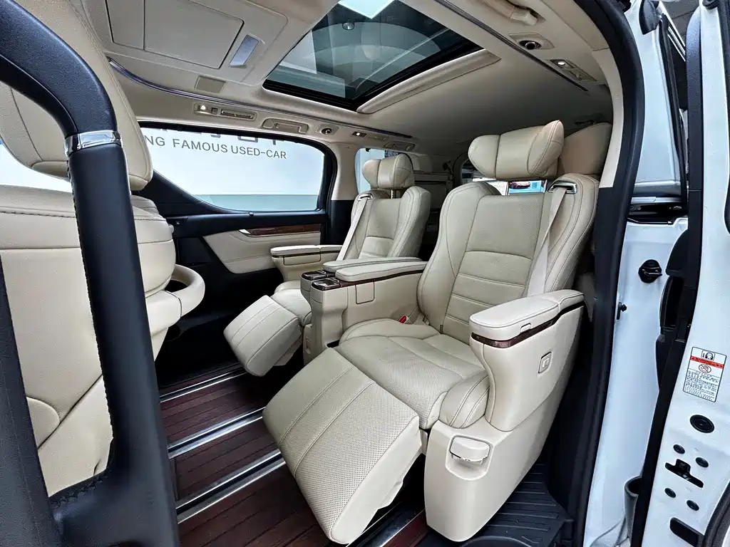 Toyota Alphard 2015 — фото 14