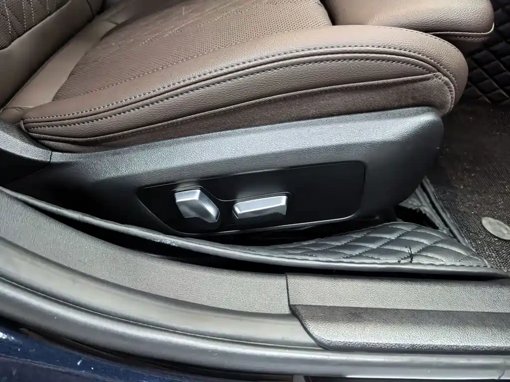 BMW 3 Series 2023 — фото 14