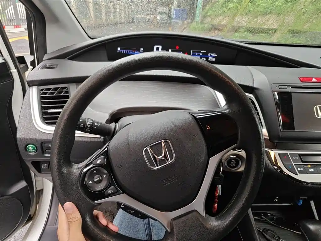 Honda Jade 2015 — фото 3