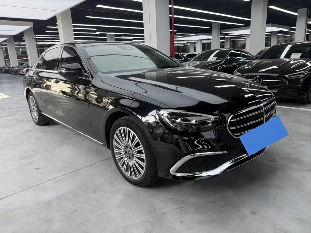 Mercedes-Benz E-Class 2023