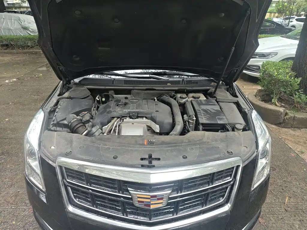 Cadillac XTS 2016 — фото 11