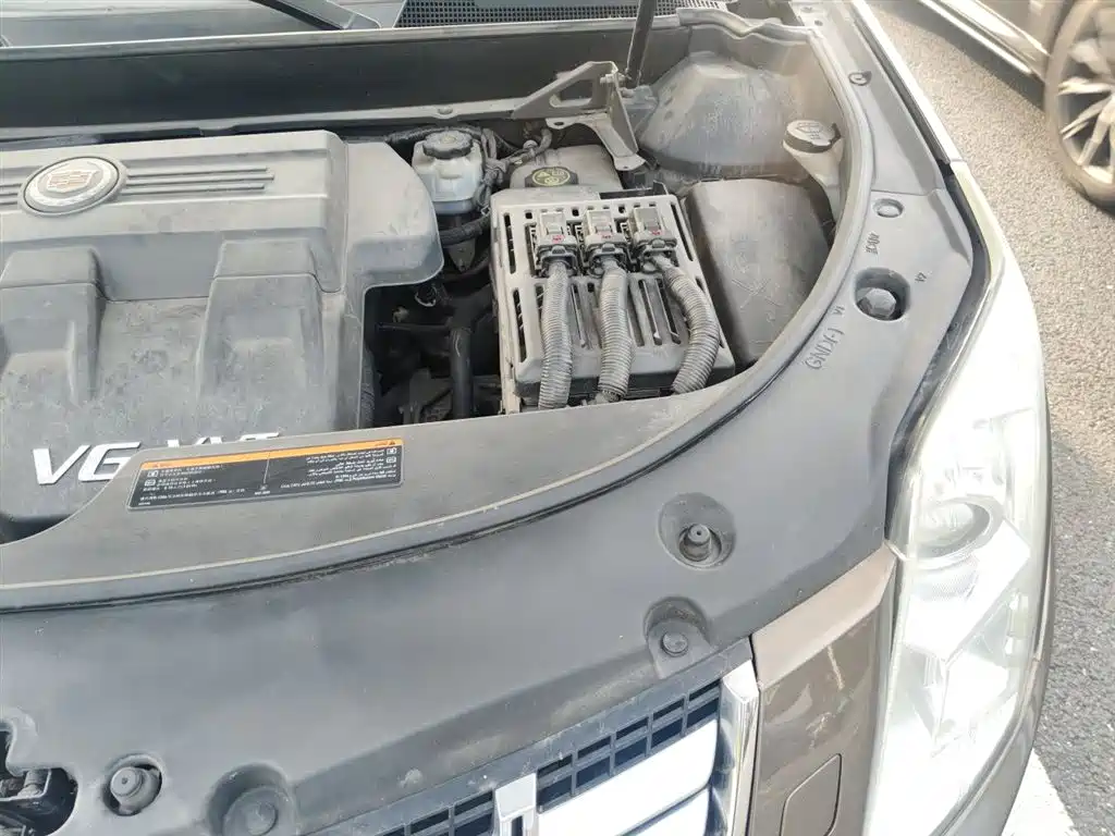 Cadillac SRX 2015 — фото 22
