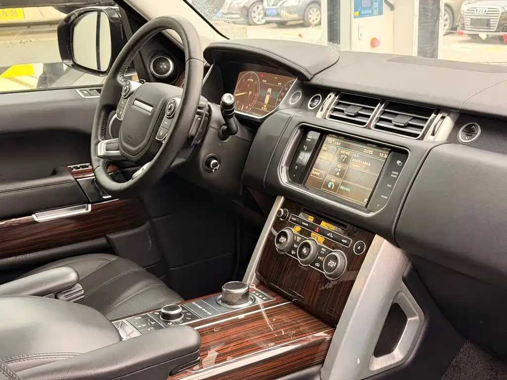 Land Rover Range Rover 2013 — фото 18
