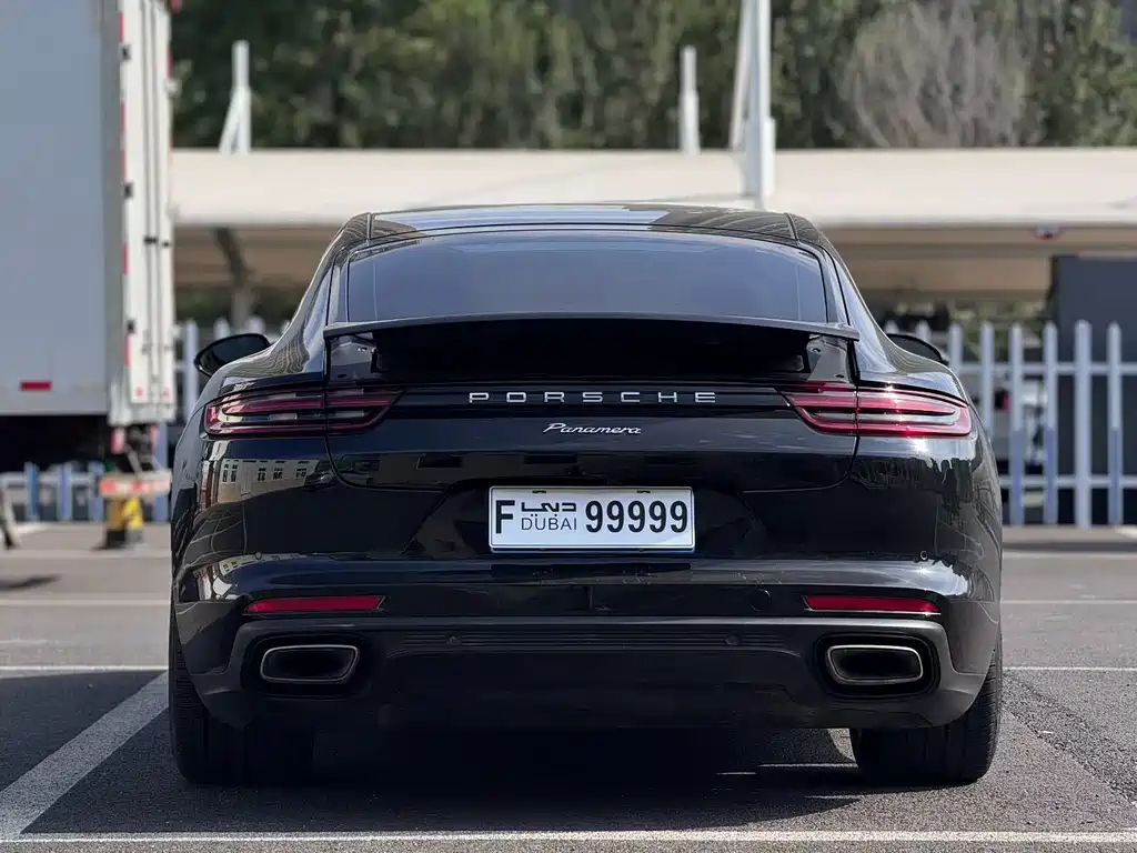 Porsche Panamera 2018 — фото 8