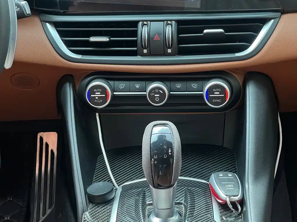 Alfa Romeo Giulia Juliet 2018 — фото 11