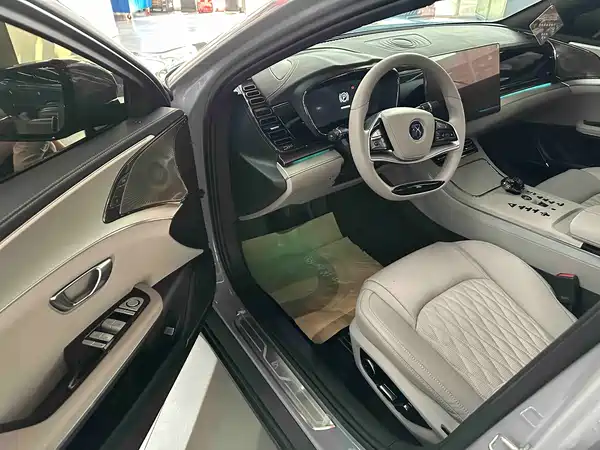 BYD Han 2025