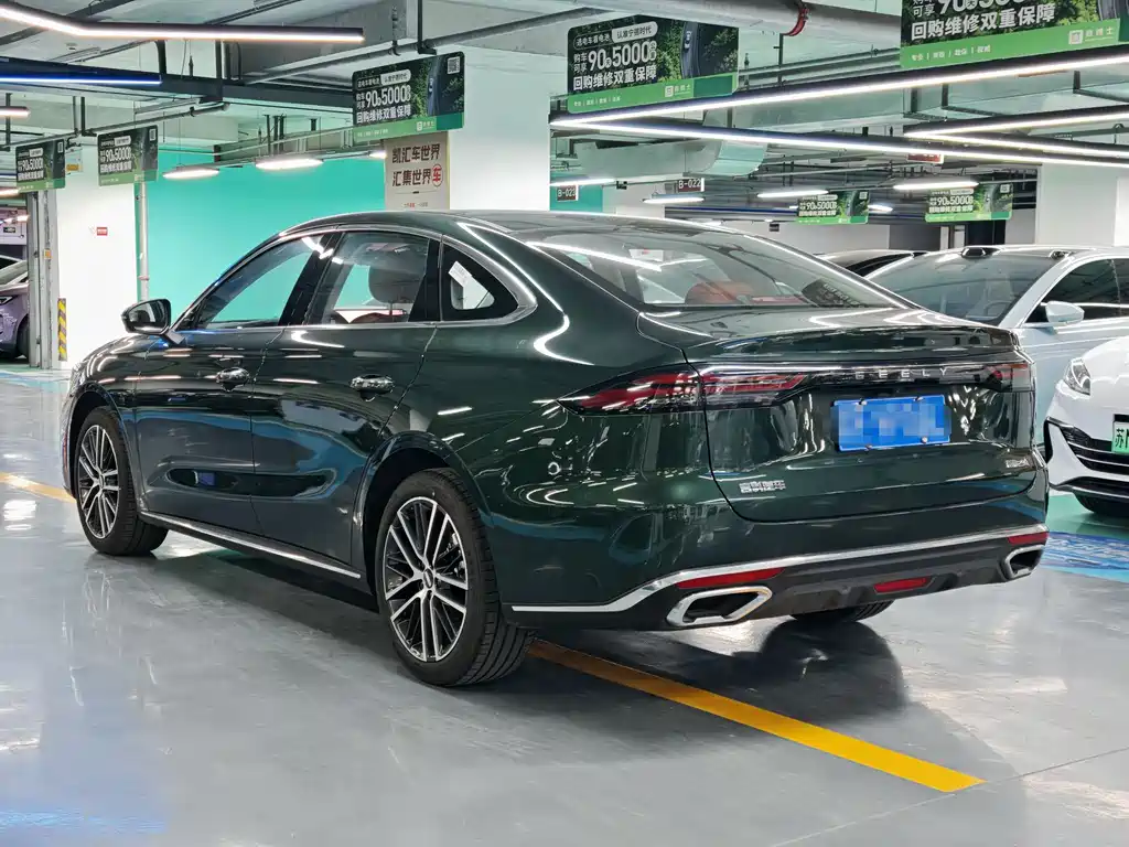 Geely Emgrand 2025 — фото 15
