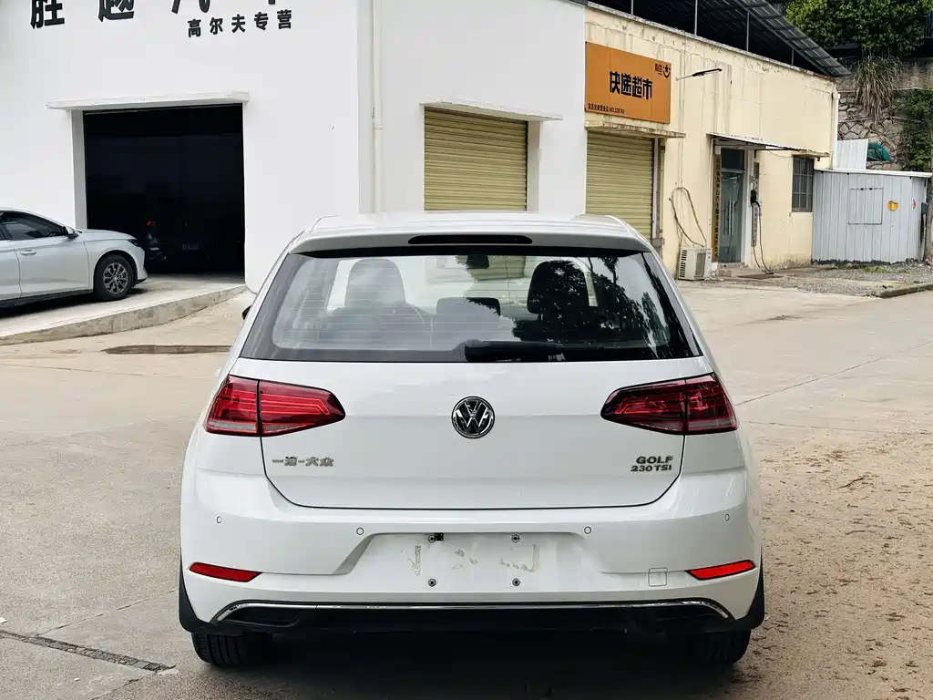 Volkswagen Golf 2019 — фото 12