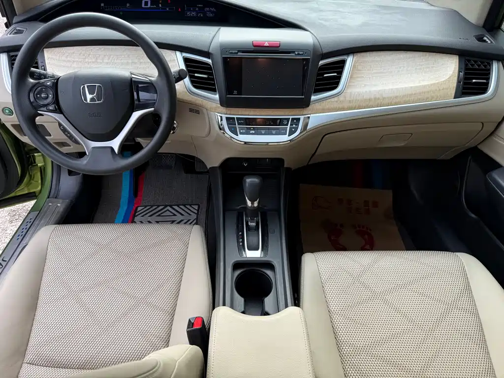 Honda Jade 2013