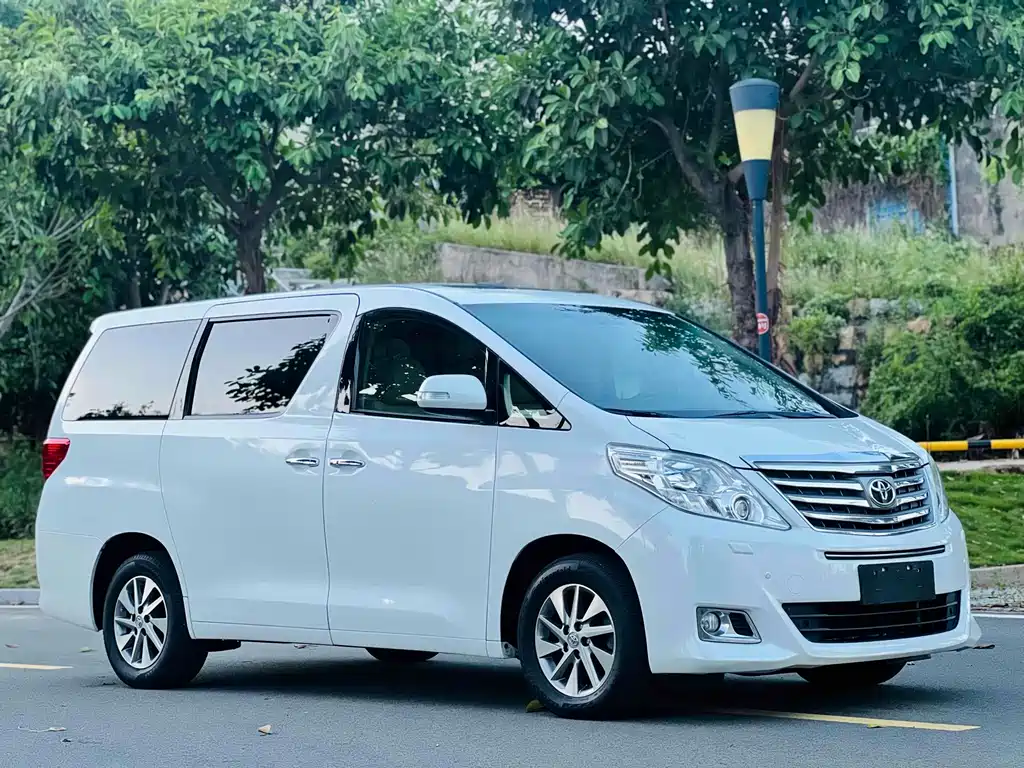 Toyota Alphard 2012 — фото 3
