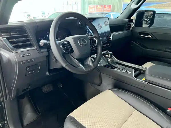 Lexus GX 2025