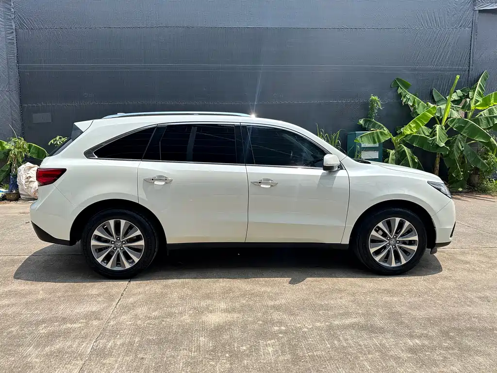 Acura MDX 2016 — фото 19