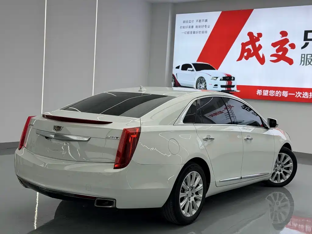 Cadillac XTS 2016 — фото 9