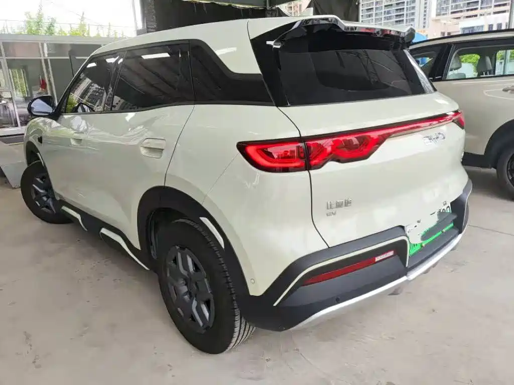 BYD Yuan UP 2025