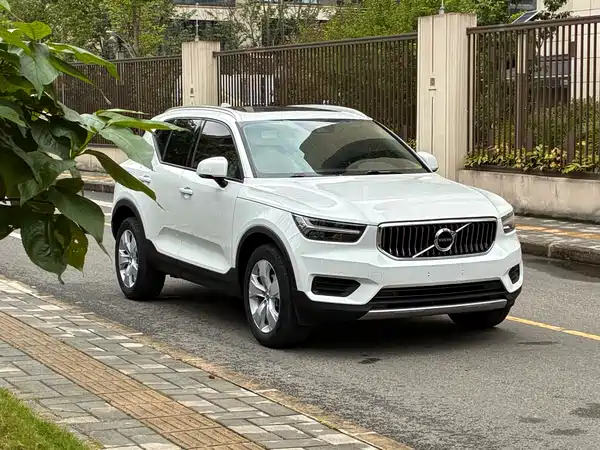 Volvo XC40 2021