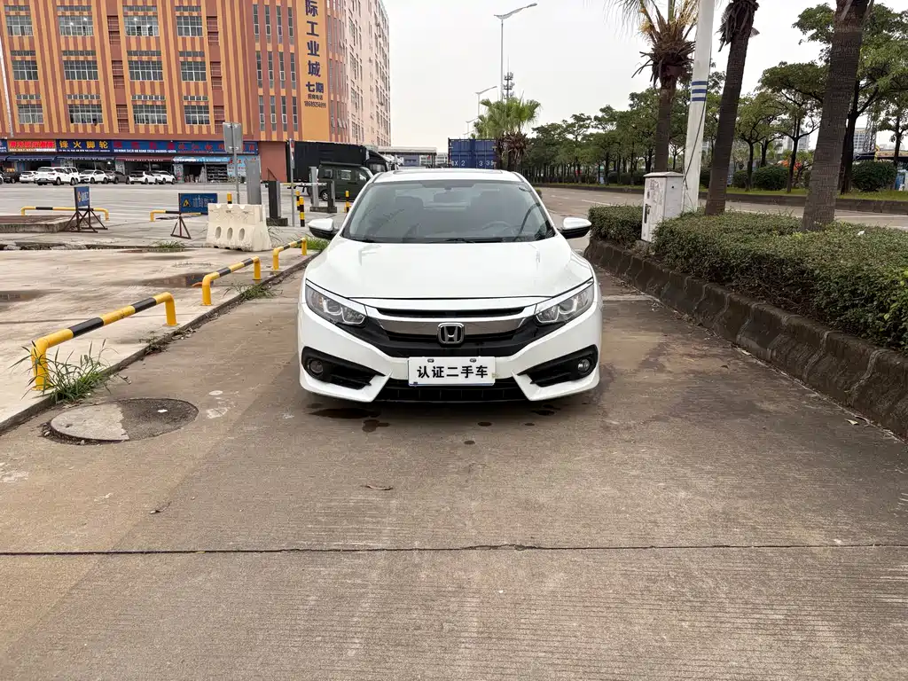 Honda Civic 2017 — фото 2