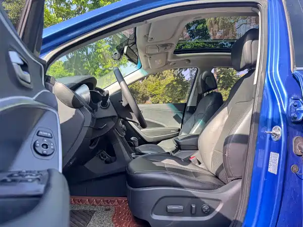 Hyundai Santa Fe 2015
