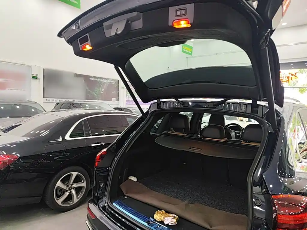 Porsche Cayenne 2016 — фото 19