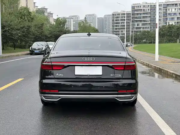 Audi A8 2021