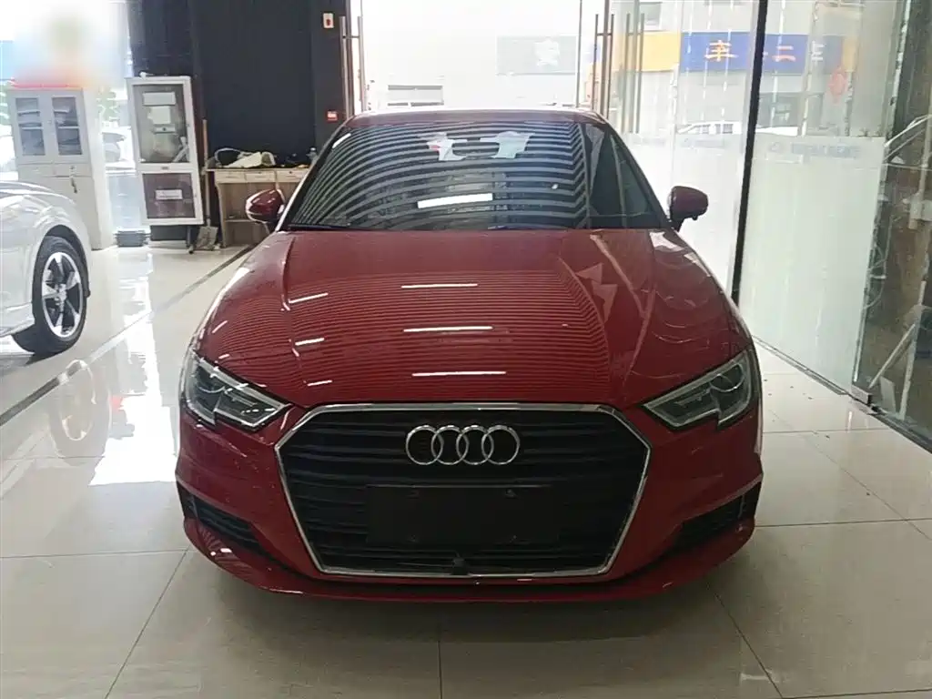 Audi A3 2018 — фото 3