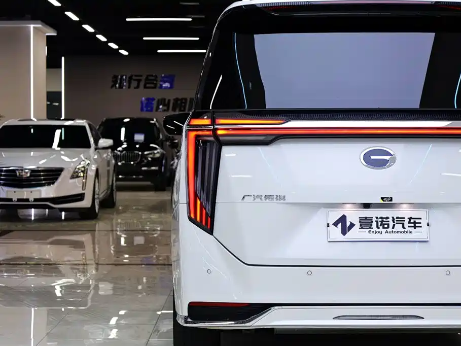 GAC Motor Trumpchi M8 2025 — фото 13