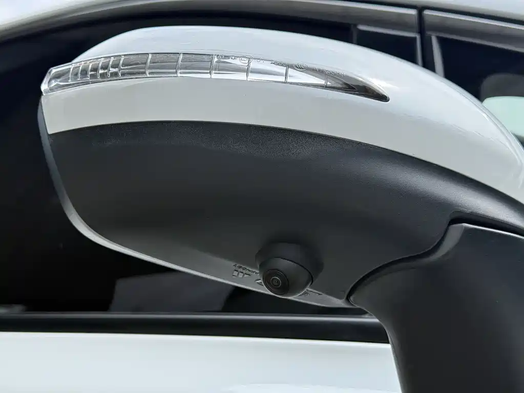 GAC Trumpchi M6 2022 — фото 18