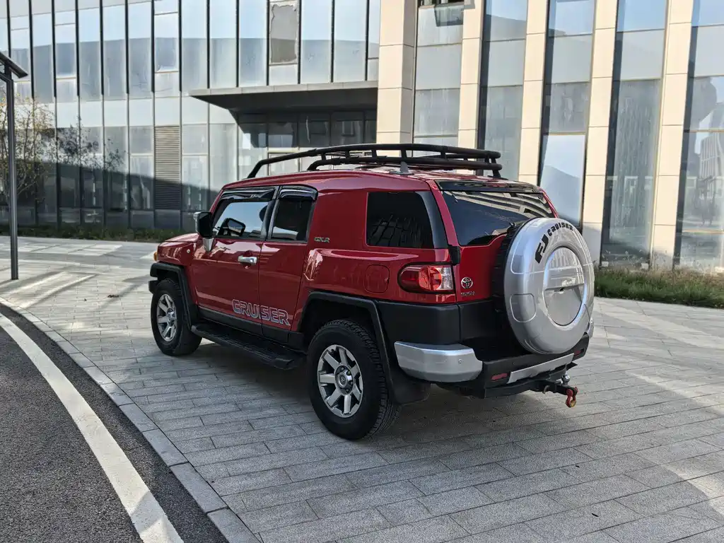 Toyota FJ Cruiser 2019 — фото 33