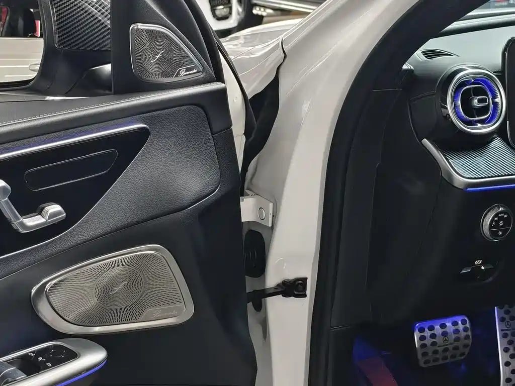 Mercedes-Benz C-Class 2023