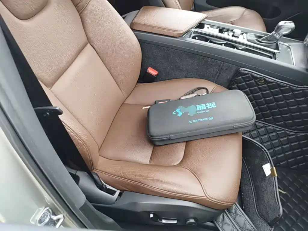 Volvo XC60 2020 — фото 25