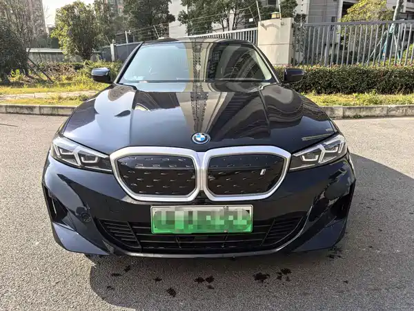 BMW i3 2022