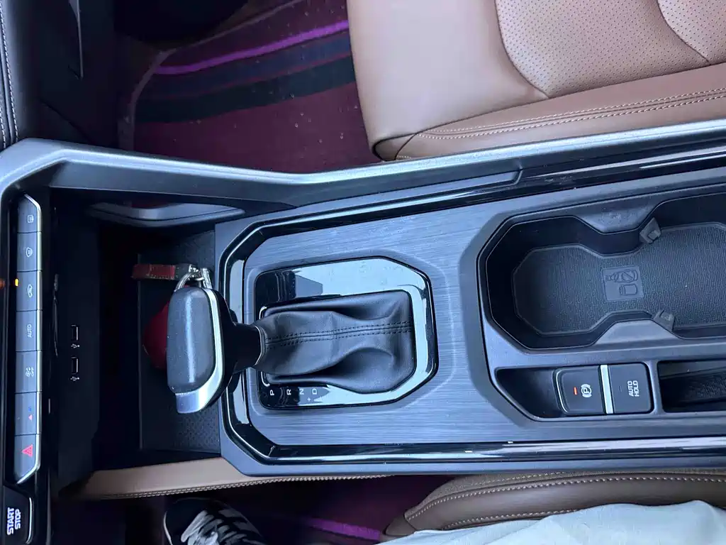 Geely Vision X6 2023 — фото 15