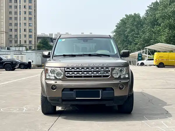 Land Rover Discovery 2012