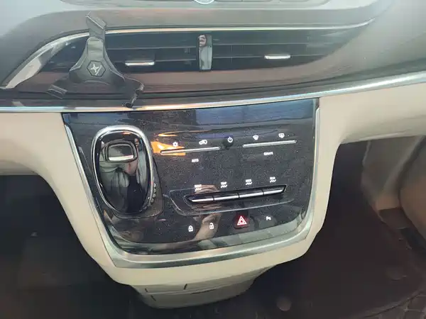 Buick GL8 2021