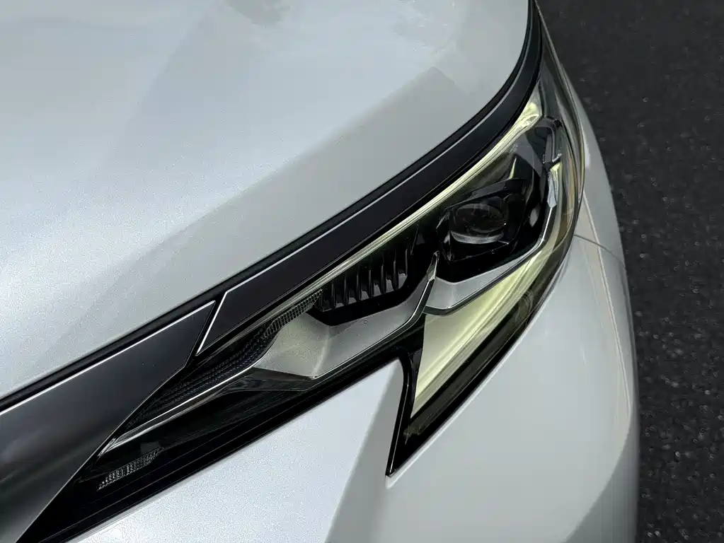 Toyota Sienna 2022 — фото 4