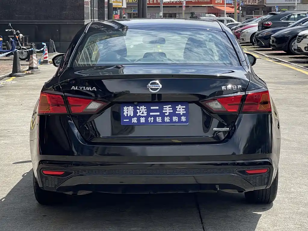 Nissan Teana 2022