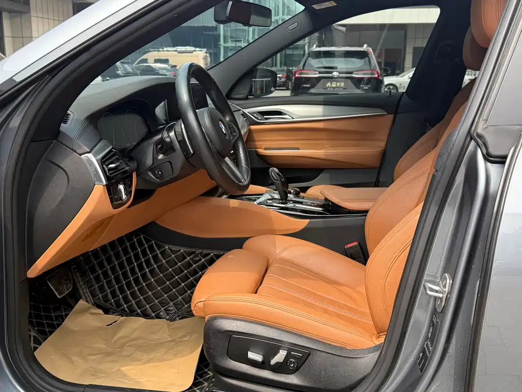 BMW 6 Series GT 2019 — фото 5