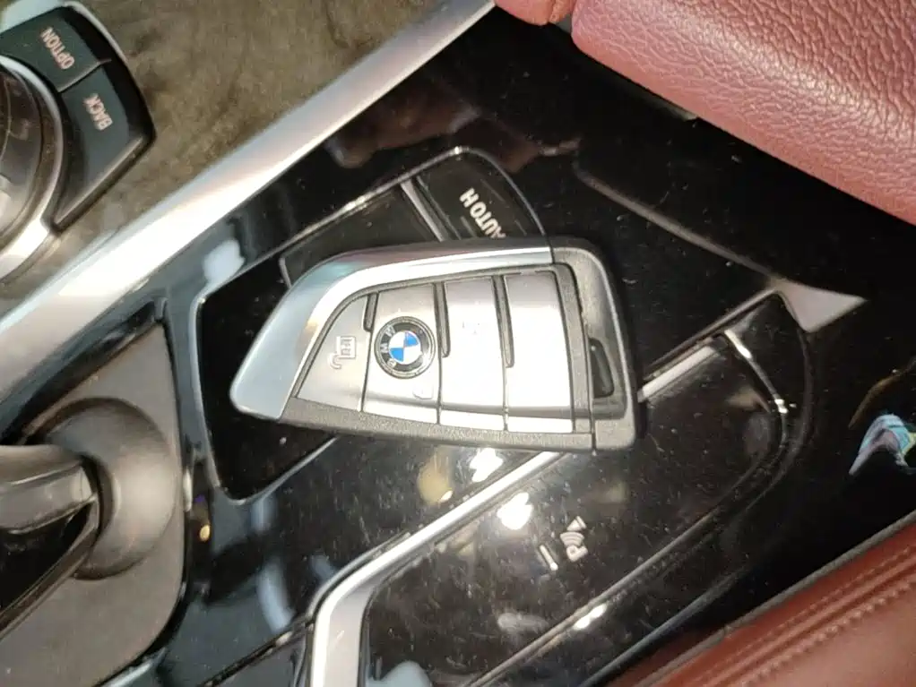 BMW 5 Series 2022 — фото 9