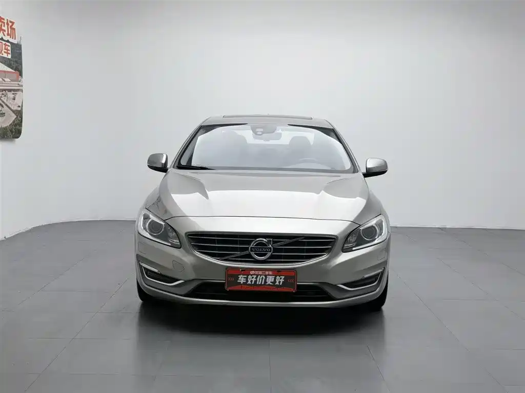 Volvo S60 2015 — фото 3