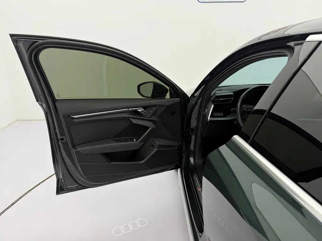 Audi A3 2022 — фото 20