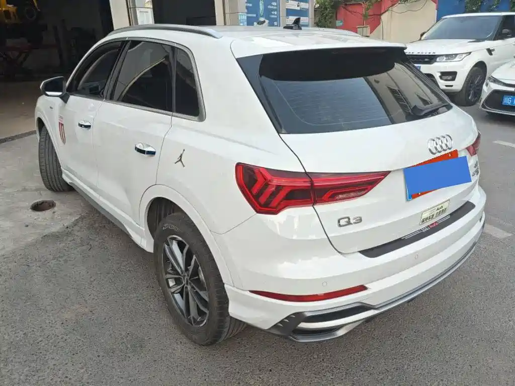 Audi Q3 2021