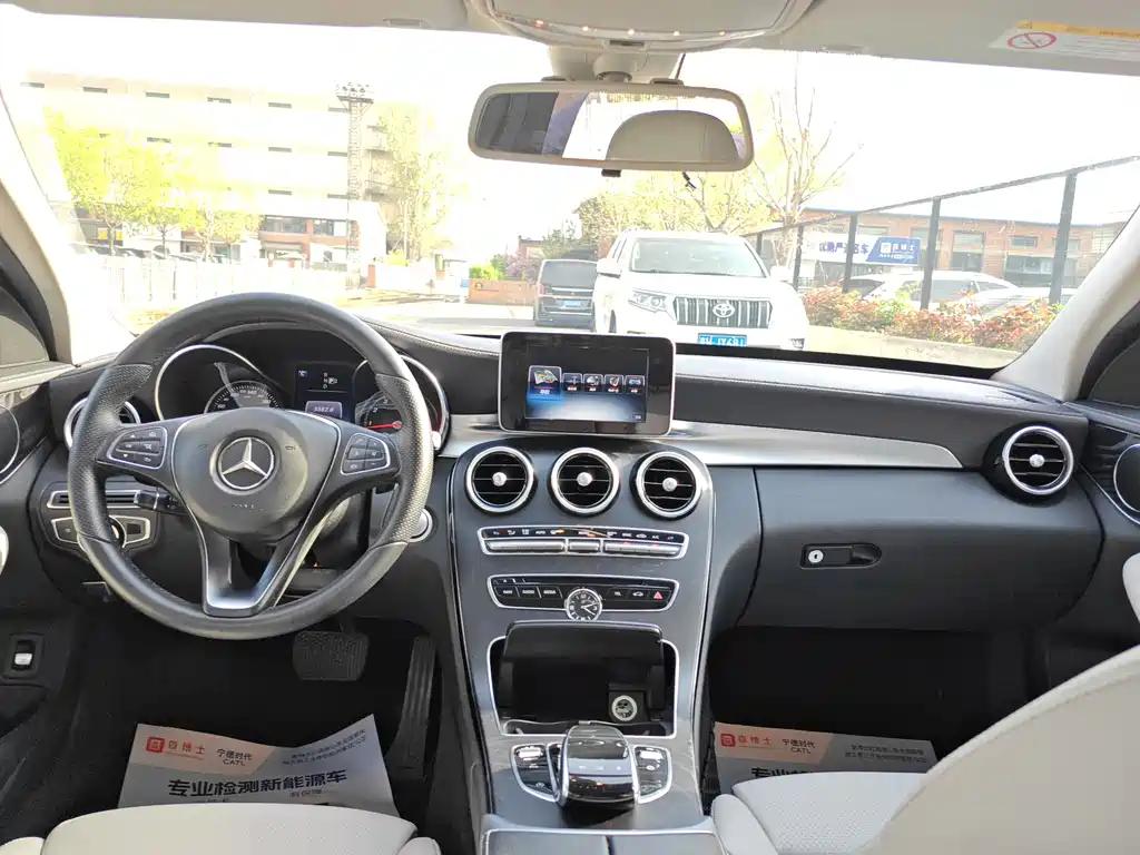 Mercedes-Benz C-Class 2015 — фото 19