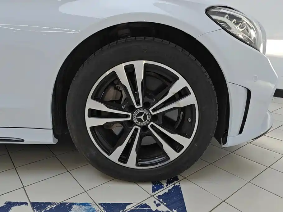Mercedes-Benz C-Class 2020