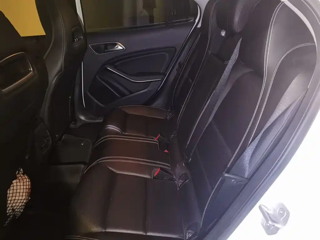 Mercedes-Benz GLA 2017 — фото 18