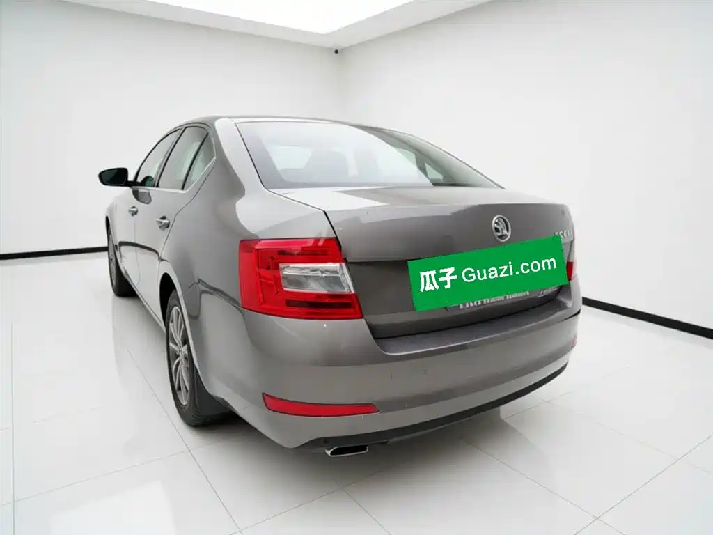 Skoda Octavia 2017 — фото 4