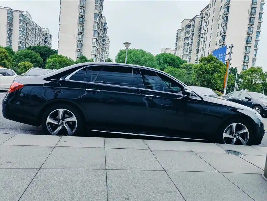 Mercedes-Benz E-Class 2019