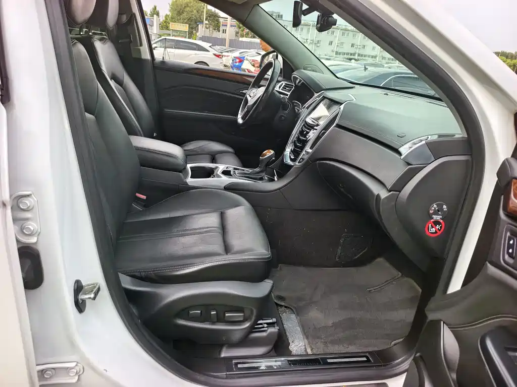 Cadillac SRX 2013 — фото 17