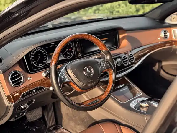 Mercedes-Benz Maybach S-Class 2015