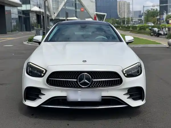 Mercedes-Benz E-Class 2024