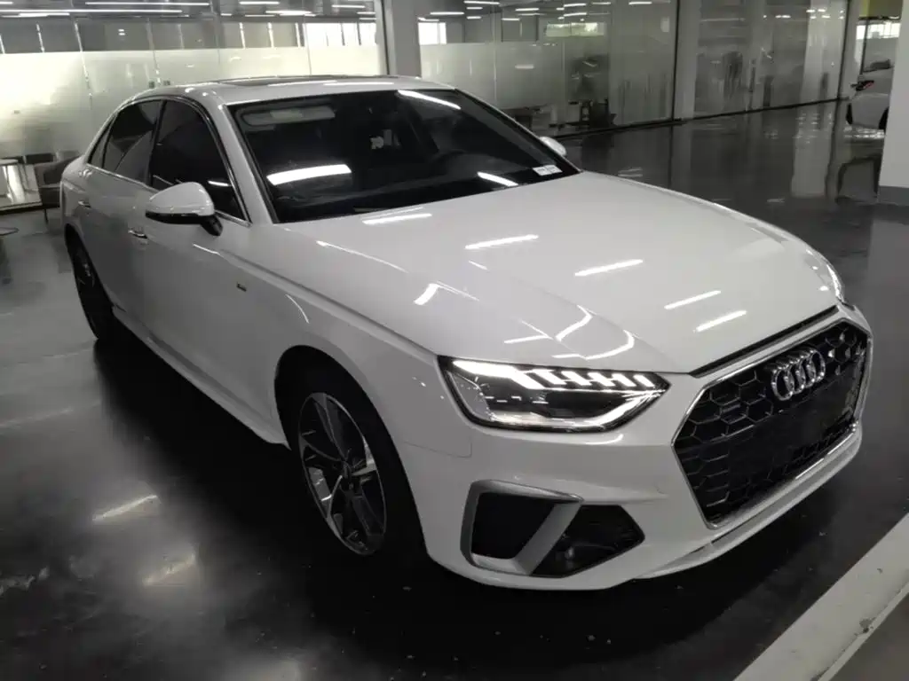 Audi A4L 2021