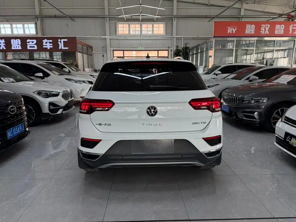 Volkswagen T-Roc 2022 — фото 8